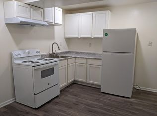 419 Franklin St #106, Waukegan, IL 60085