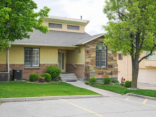 4763 S Castle Ridge Dr E, Salt Lake City, UT 84117