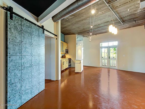 2064 Herschel St Unit 302-MLS_Size-004-1