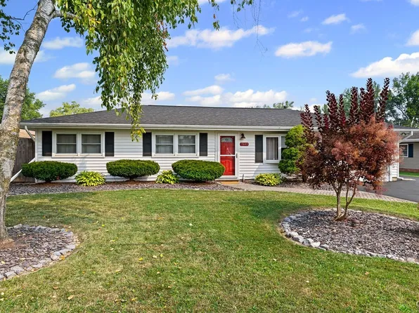 7843 Oneida Trl, Bridgeport, NY 13030