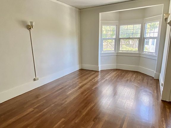 5th image of 2411 Fillmore St