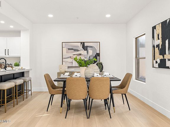5th image of 20121 N 76TH Street #2031