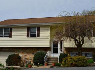 2 Mullen St, Pittston, PA 18640