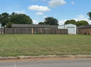 2055 W 7th Pl #19, Elk City, OK 73644