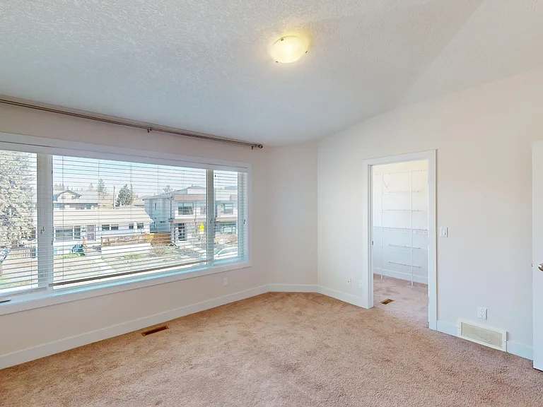 2325 23rd Ave SW — Photo 12