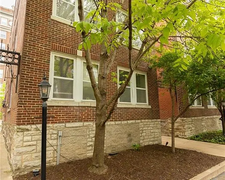 5350 Pershing Ave #2A — Photo 14