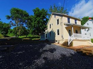 2024 N Lehigh Ave, Whitehall, PA 18052