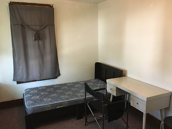 back bedroom