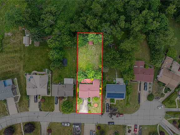 2nd image of 125 Homeridge Ln