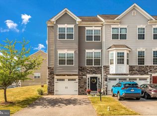 10374 Lantern Ln, Hagerstown, MD