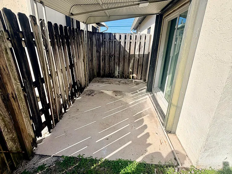 443 Wilder St #1 — Photo 11