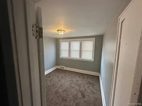 15512 Log Cabin St — Photo 3