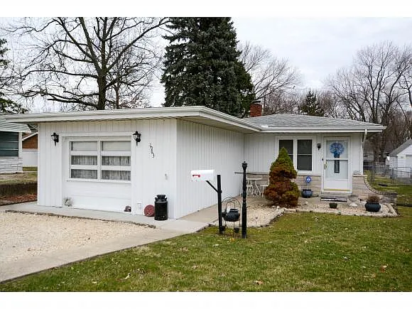 1963 E Johns Ave photo 1