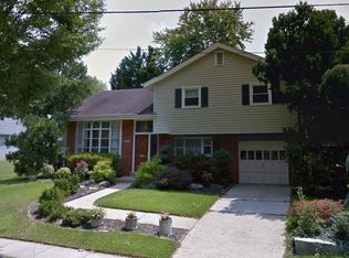 5804 Madison St, Bethesda, MD 20817