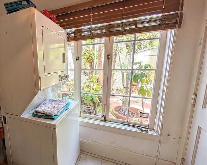1701 Siesta Dr — Photo 14
