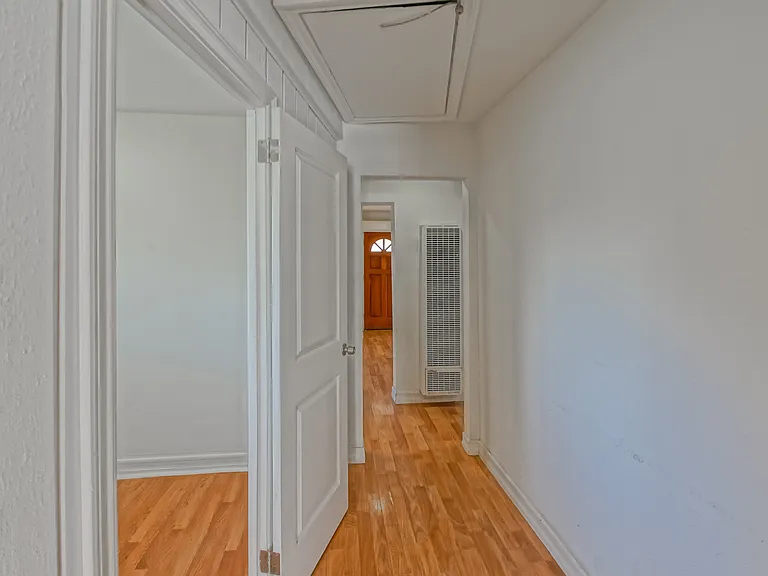 4541 W 172nd St #1A — Photo 30