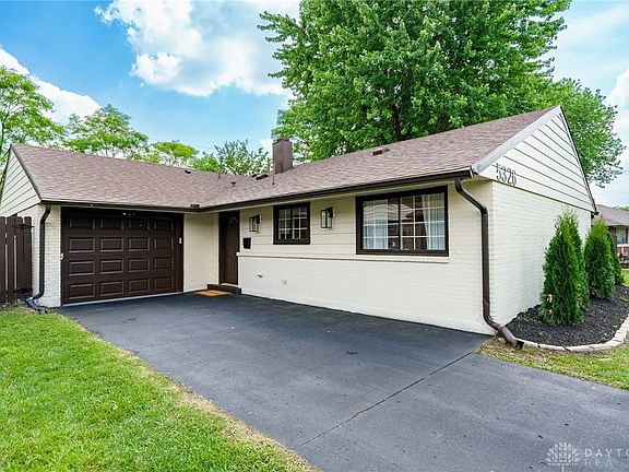 2nd image of 5326 Cranwell Cir