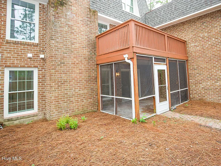 131 Racquet Ln — Photo 75