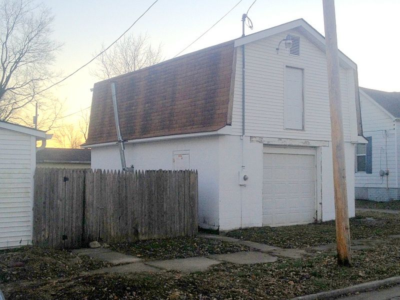 Optional Garage Rental