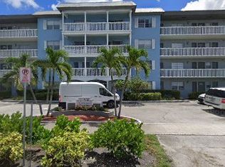 3800 Van Buren St APT 212, Hollywood, FL 33021