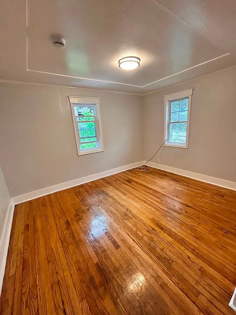 98 Cross Street — Photo 2