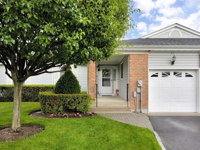 27 Primrose Lane #1, North Babylon, NY, 11703
