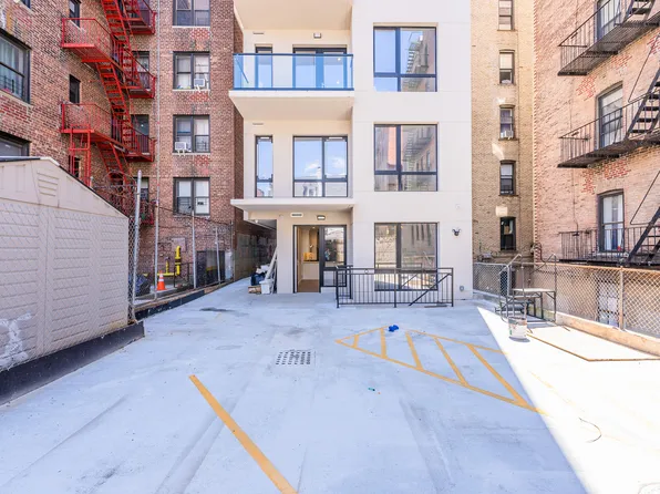 42-09 Hampton Street image 20 of 27