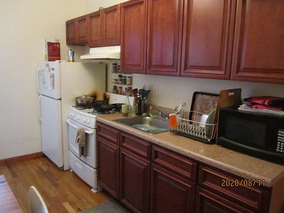 5th image of 78 Starr St #4