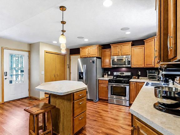 2nd image of 8594 Underwood Ln N
