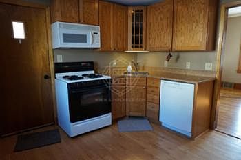 4th image of 4113 Colorado Ave S