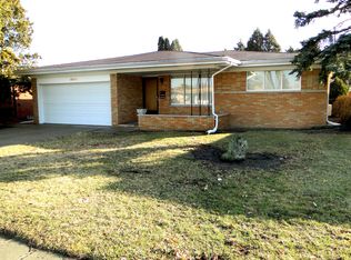 28558 Flanders Ave, Warren, MI 48088