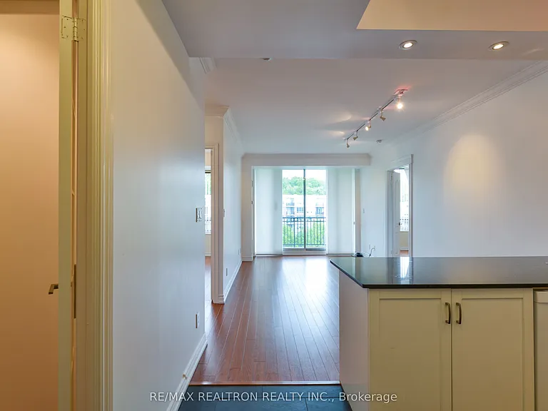 28 William Carson Cres #804 — Photo 22