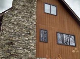 1354 Slocum Rd, Mountain Top, PA 18707