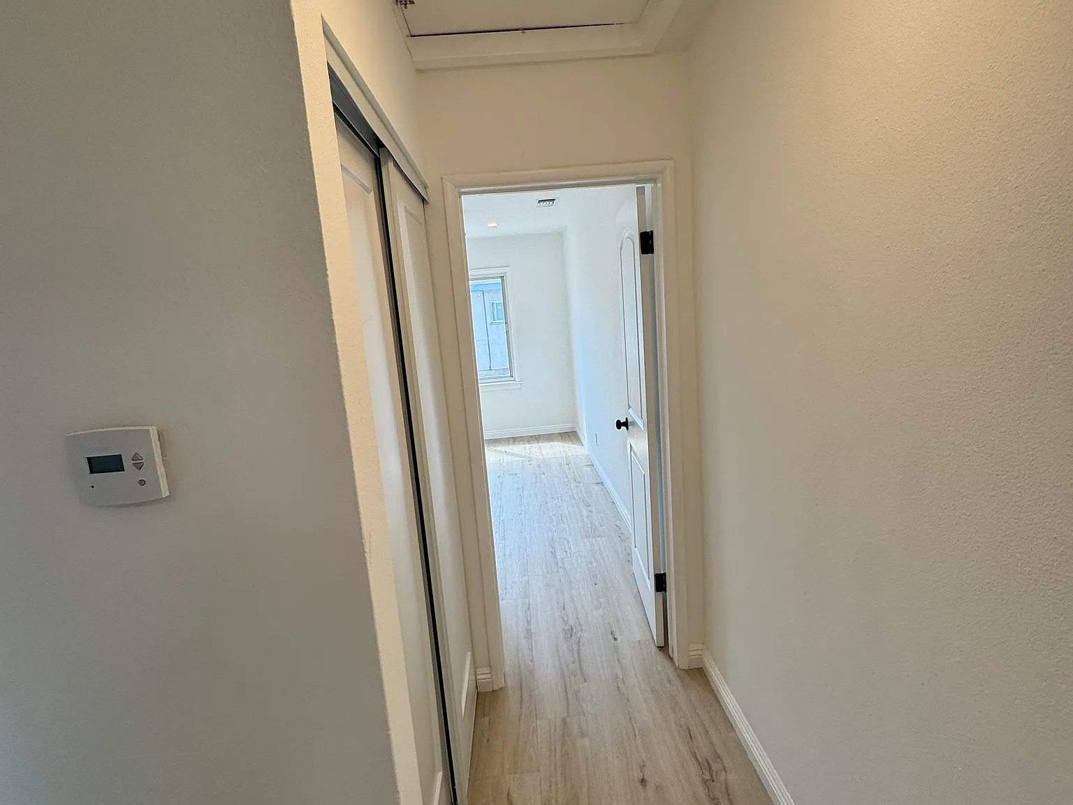 1 bed, 900 sqft, $2,250 — Photo 4