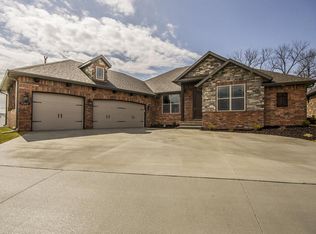 5393 S Faust Ave, Springfield, MO 65810