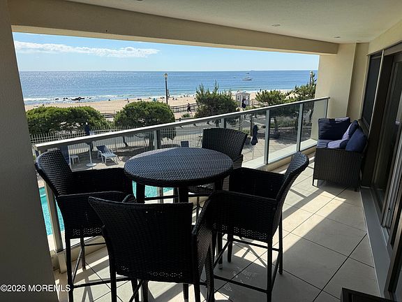 5th image of 525 Ocean Boulevard #211