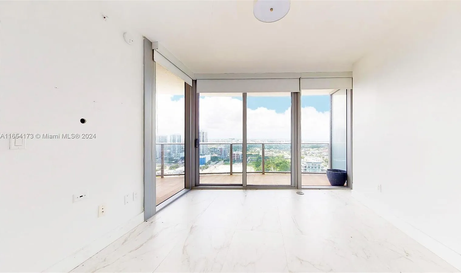 2 bed, 1171 sqft, $5,500 — Photo 3