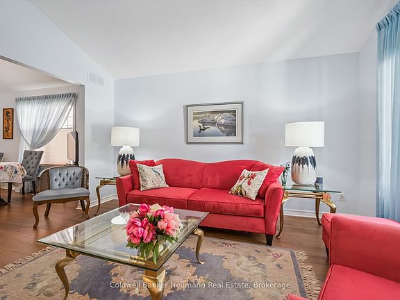 5th image of 375 Gordon St