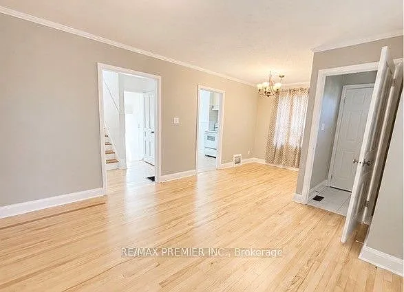 21 Aura Lea Blvd — Photo 5