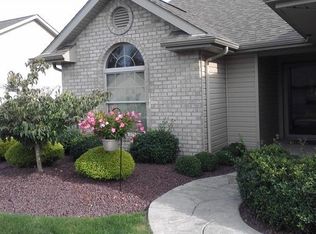 44 Fields Dr, New Castle, PA 16101