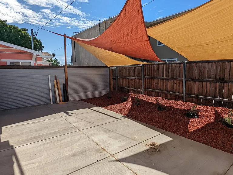3529 42nd St — Photo 5