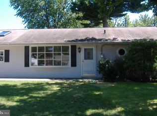 110 Lebbie Ln, Fairless Hills, PA 19030