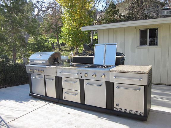 4th image of 30762 Roaring River Dr