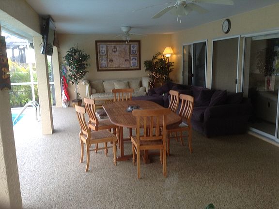 3rd image of 510 SE 24th St