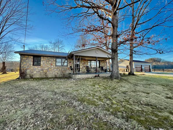 3785 Pine Grove Rd, Crab Orchard, KY 40419