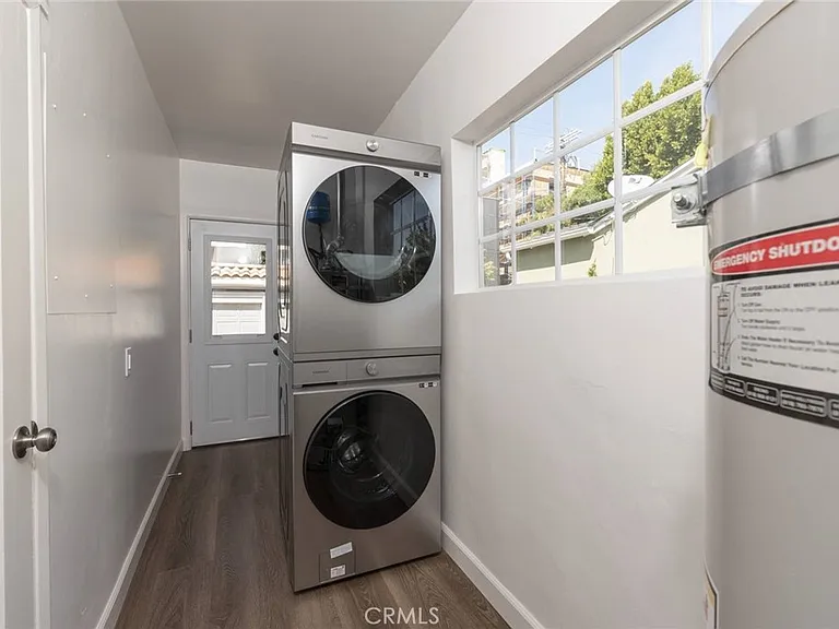 4213 Wilkinson Ave — Photo 11