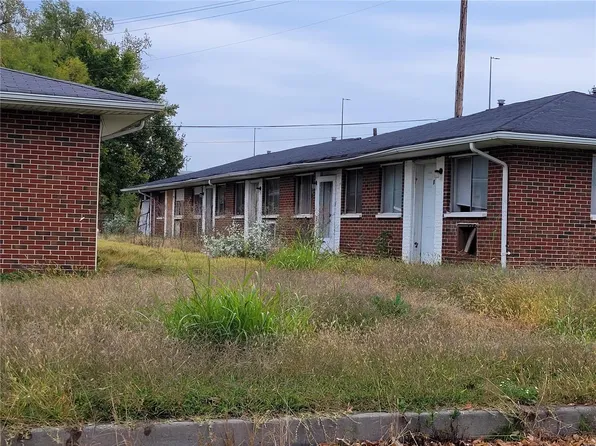 612 N 41st St, East Saint Louis, IL 62205