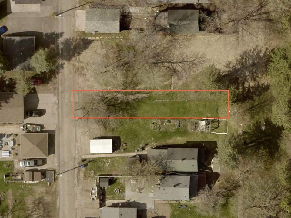 2nd image of 817 99th Ave W