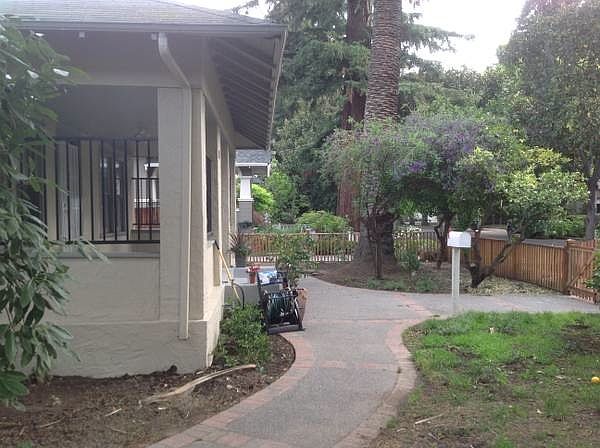 2nd image of 358 View St #A