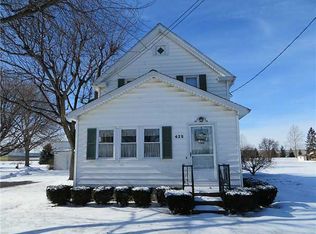 425 Hickory St, Pemberville, OH